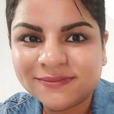 Eva Hélaoui portrait